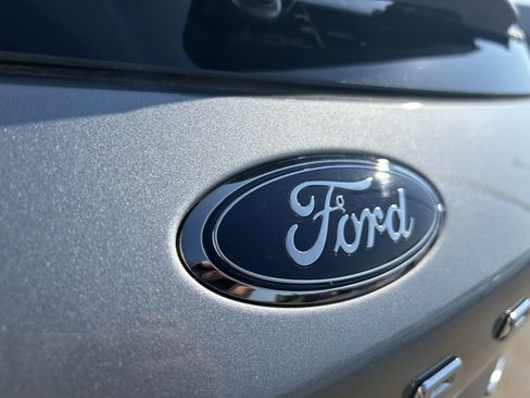Used 2024 Ford Escape ST-Line Elite AWD/4WD image 7