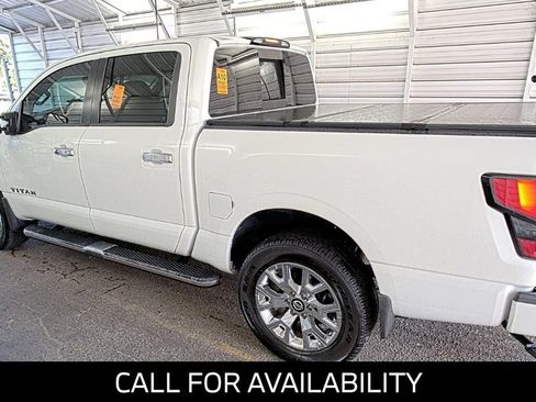 Used 2021 Nissan Titan SL w/ Moonroof Package AWD/4WD image 2