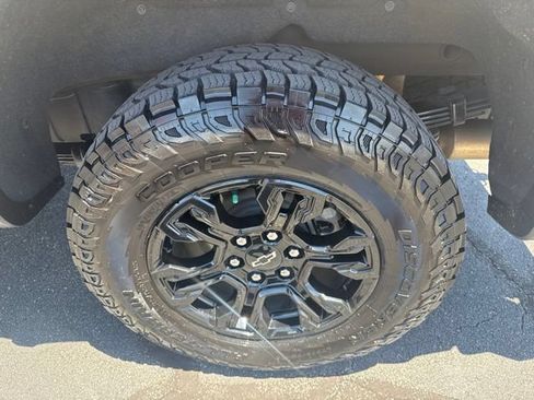 Used 2022 Chevrolet Silverado 1500 ZR2 AWD/4WD image 12