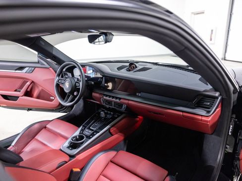 Used 2025 Porsche 911 Carrera S RWD image 36