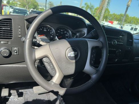 Used 2013 Chevrolet Silverado 1500 LT image 11