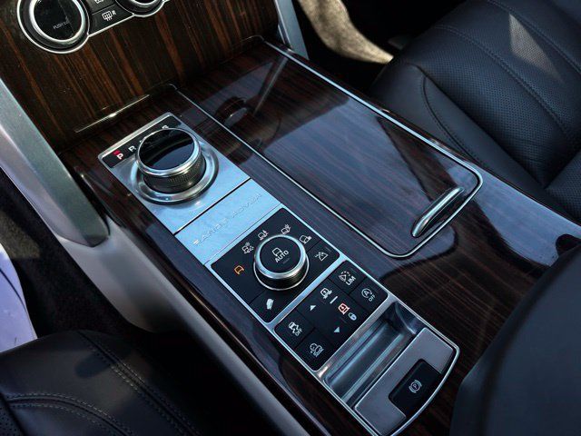Used 2017 Land Rover Range Rover HSE AWD/4WD image 38