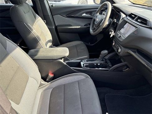Used 2021 Chevrolet TrailBlazer LS image 20