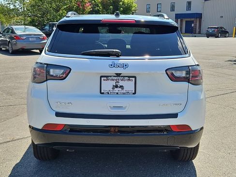 Used 2025 Jeep Compass Limited w/ Elite Group AWD/4WD image 6