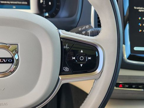 New 2025 Volvo XC90 B6 Core w/ Protection Package Premier image 9