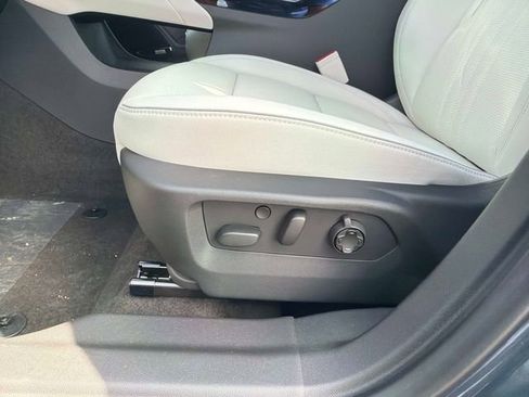 New 2026 Buick Envision Avenir image 19