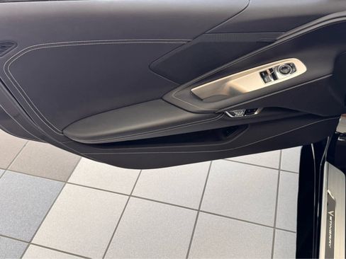 Used 2025 Chevrolet Corvette Stingray Coupe w/ 1LT image 10