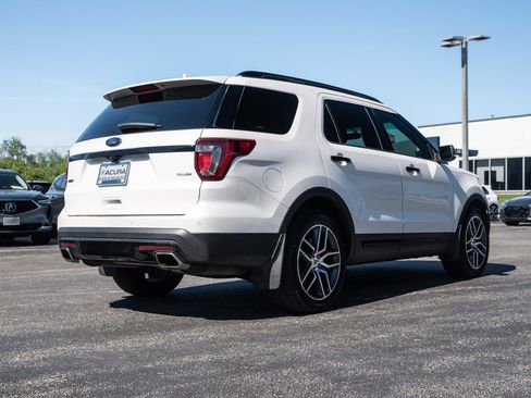 Used 2017 Ford Explorer Sport w/ Equipment Group 401A AWD/4WD image 11