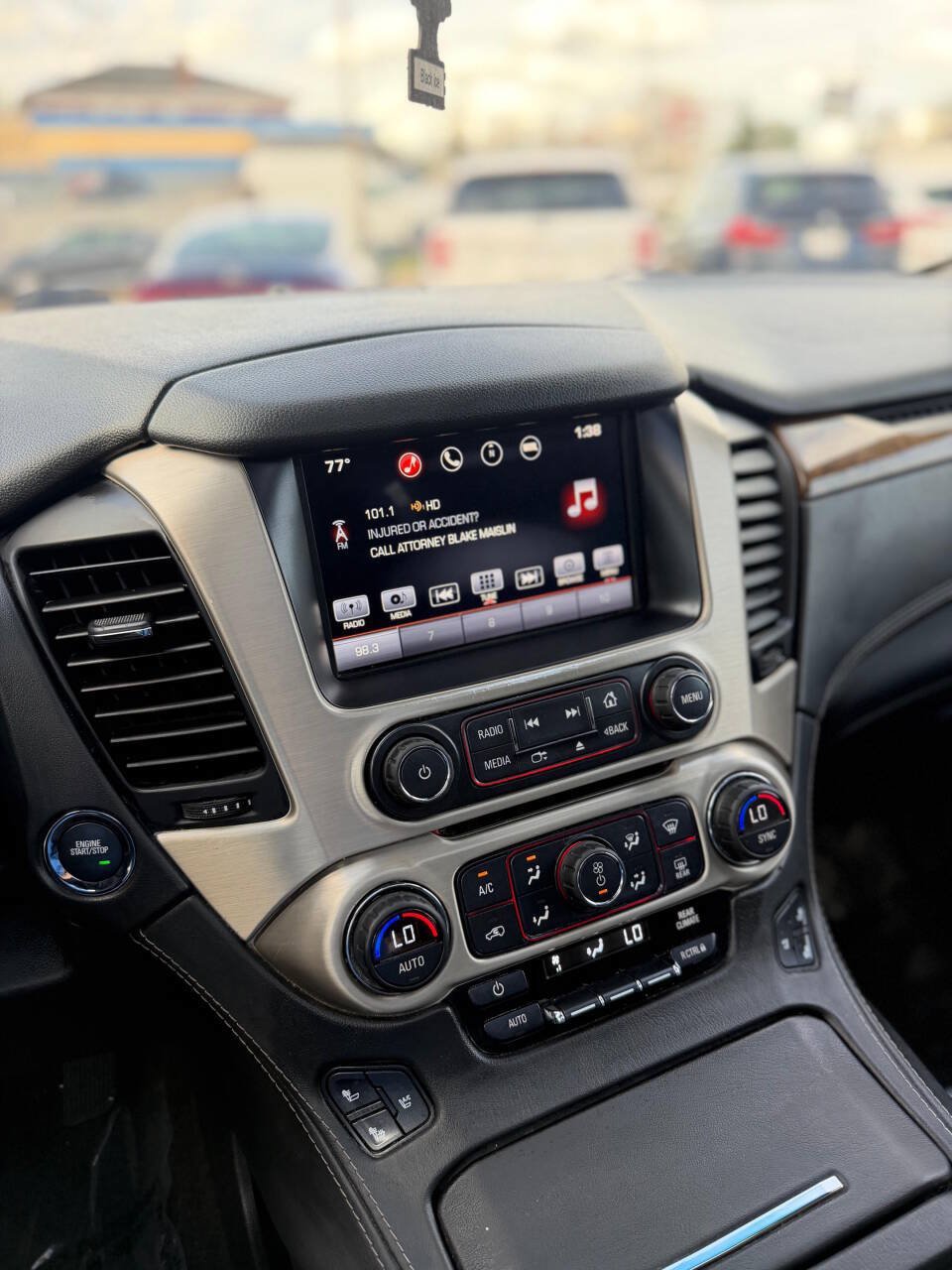 Used 2016 GMC Yukon Denali AWD/4WD image 24
