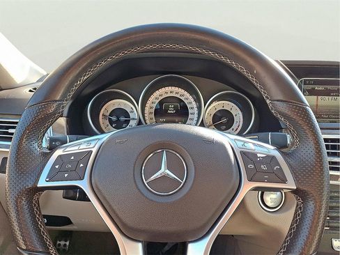 Used 2014 Mercedes-Benz E 350 4MATIC Sedan image 20