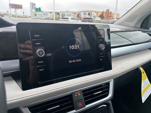 New 2026 Volkswagen Taos SE AWD/4WD image 32