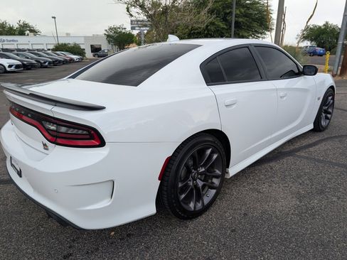 Used 2023 Dodge Charger Scat Pack w/ Navigation & Travel Group image 5