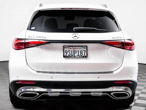 Certified 2025 Mercedes-Benz GLC 350e 4MATIC image 11