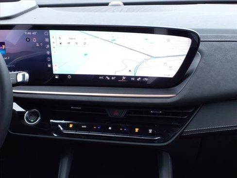 New 2025 Buick Envision Sport Touring image 9