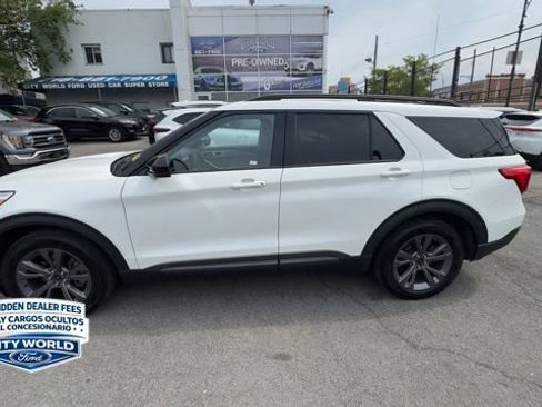 Certified 2023 Ford Explorer XLT w/ Equipment Group 202A AWD/4WD image 2
