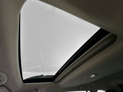 Used 2023 Subaru Outback Limited image 26