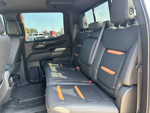 Used 2023 GMC Sierra 1500 AT4 w/ AT4 Preferred Package AWD/4WD image 13