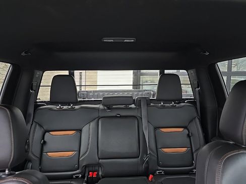 Used 2022 GMC Sierra 1500 AT4 image 10