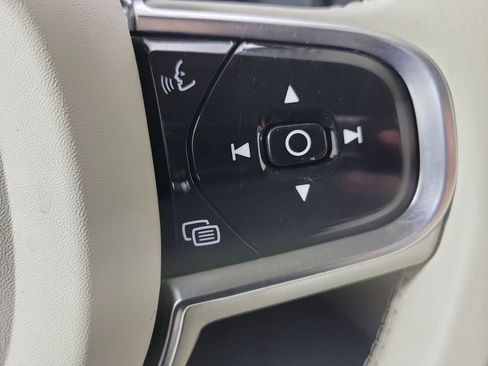 Used 2023 Volvo XC90 B6 Plus w/ Protection Package Premier image 29