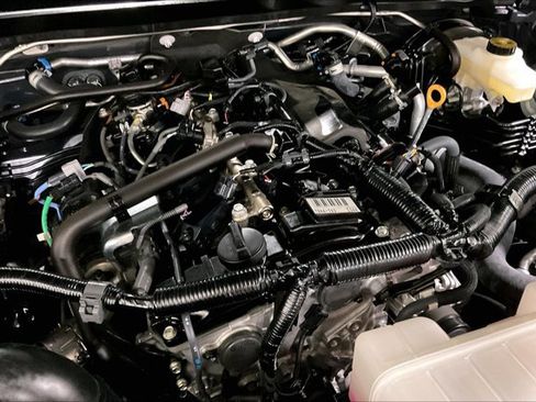 Certified 2024 Toyota Tacoma SR AWD/4WD image 31