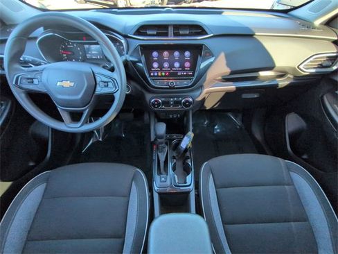 Used 2022 Chevrolet TrailBlazer LT w/ Convenience Package image 14