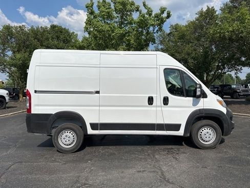 New 2024 RAM ProMaster 1500 w/ Safety Group image 4