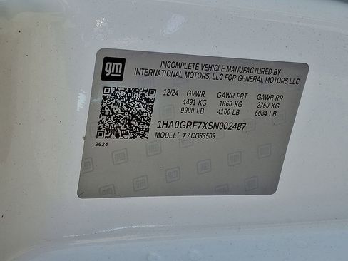 New 2025 Chevrolet Express 3500 Work Van 2D Chassis w/ Power Convenience Package image 17