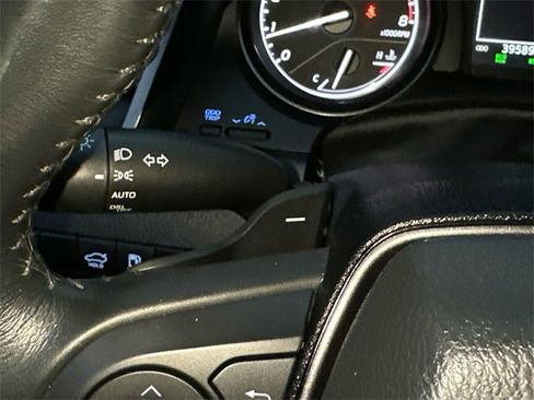 Certified 2023 Toyota Camry SE image 34