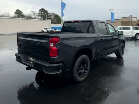 Used 2023 Chevrolet Silverado 1500 Custom w/ LPO, Dark Essentials Package RWD image 8