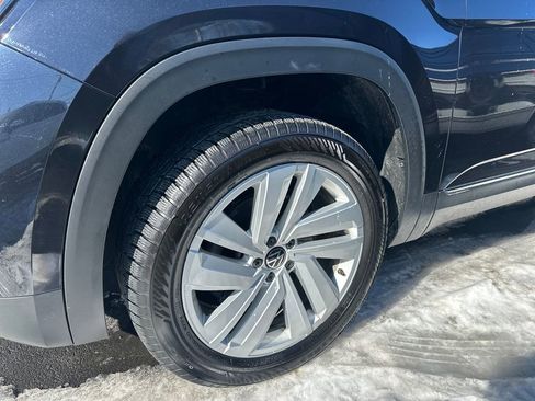 Used 2021 Volkswagen Atlas SEL image 2