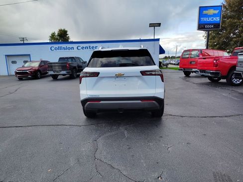 New 2026 Chevrolet Equinox LT w/ Convenience Package II image 4