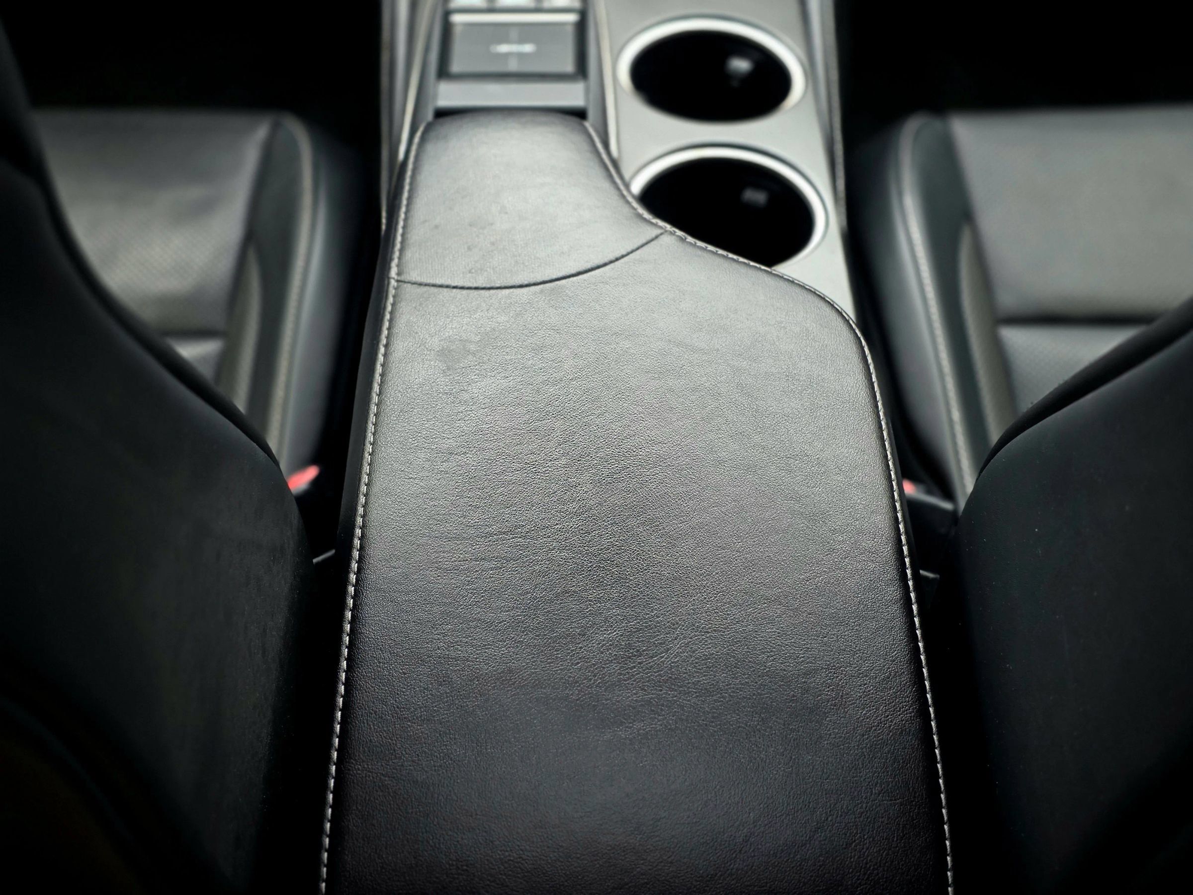 Used 2016 Lexus RC 200t RWD image 21