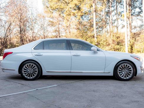 Used 2017 Genesis G90 5.0 Ultimate image 6