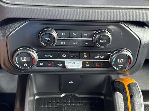 Used 2024 Ford Bronco Badlands AWD/4WD image 23