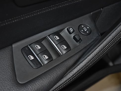 Used 2019 BMW 530i w/ Convenience Package image 6