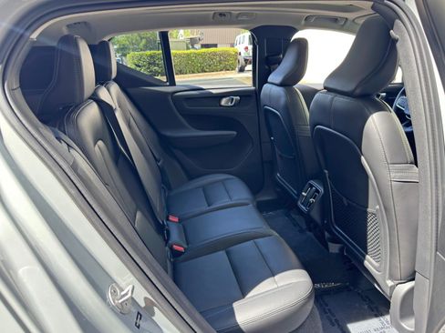Used 2024 Volvo XC40 B5 Ultimate w/ Protection Package Premier AWD/4WD image 40