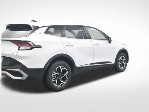 Used 2025 Kia Sportage LX AWD/4WD image 6