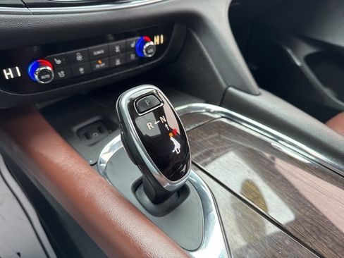 Used 2018 Buick Enclave Avenir image 14