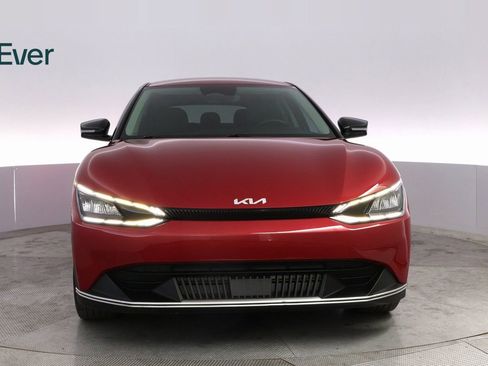 Used 2024 Kia EV6 Light image 3