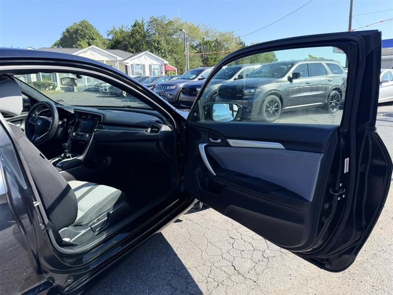 Used 2017 Honda Civic EX-T image 9