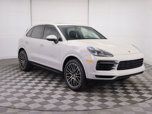 Used 2021 Porsche Cayenne image 3