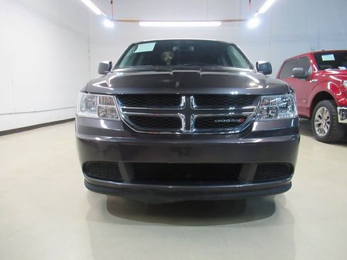Used 2019 Dodge Journey SE image 6