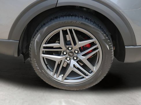 Used 2025 Ford Explorer ST-Line w/ Premium Package RWD image 9