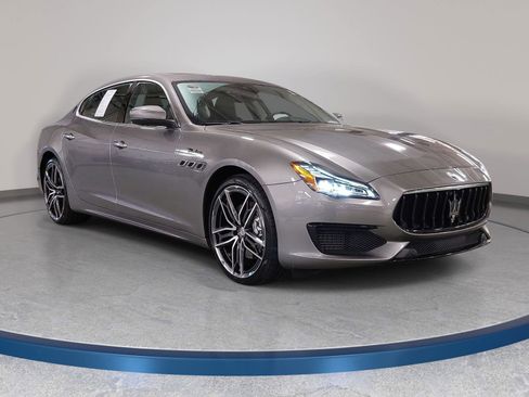 Used 2022 Maserati Quattroporte Modena image 3