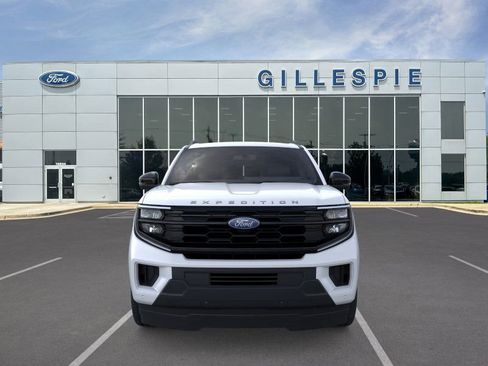 New 2025 Ford Expedition Active image 6