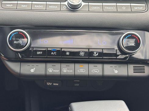 New 2025 Hyundai Elantra SEL image 33