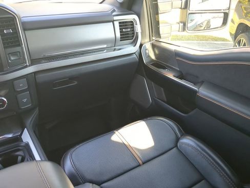 Used 2024 Ford F350 Platinum image 25