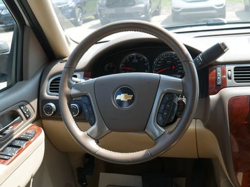 Used 2011 Chevrolet Suburban LTZ AWD/4WD image 15