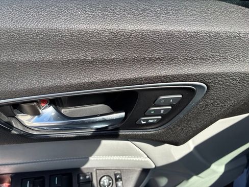 Used 2018 Acura TLX w/ Technology Package FWD image 14