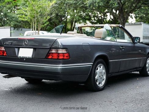 Used 1995 Mercedes-Benz E 320 Convertible image 6